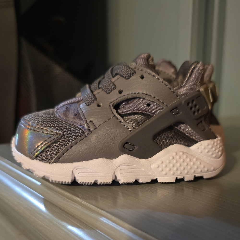 Nike Kids' Metallic Gray Sneakers